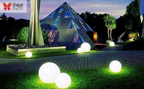 5800套智能照明 打造千万级火树银花 5800套智能照明 打造千万级火树银花